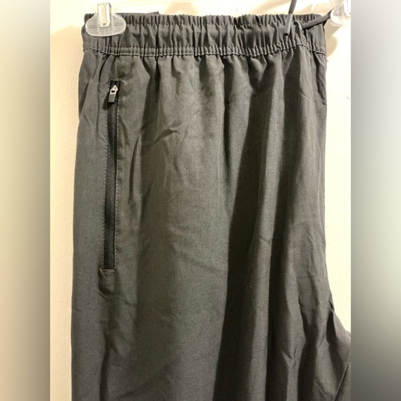 Mens Casual Black Jogger Pants with Zipper Pockets - Picture 9 of 9